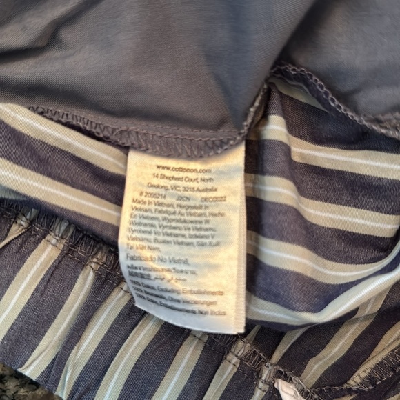 Cotton On Striped Blue and tan Women's Shorts NWT 10 - Picture 6 of 8